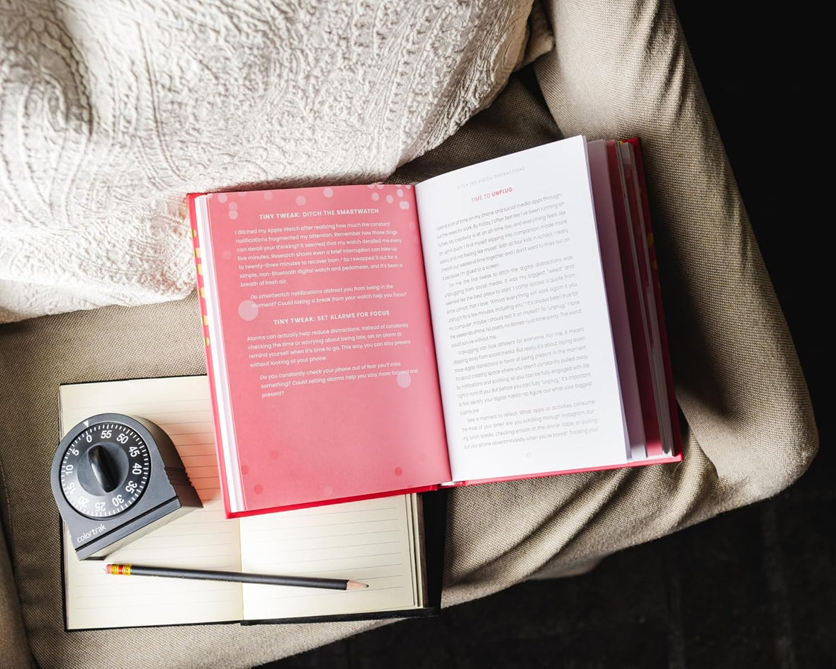 Tiny Tweaks, Happy Life: Simple Changes to Create Space for What Matters