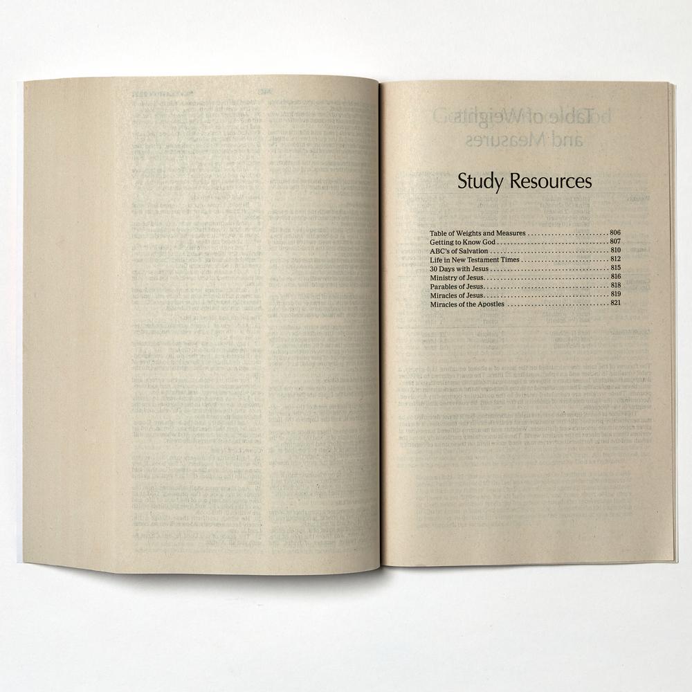 KJV, Value Outreach Bible, Paperback, Case of 28 Bundle (Blue Scenic)