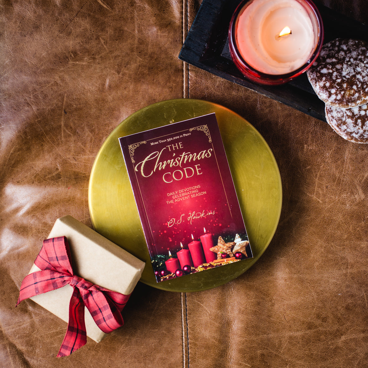 The Christmas Code: Daily Devotions Celebrating the Advent Season 25-pack