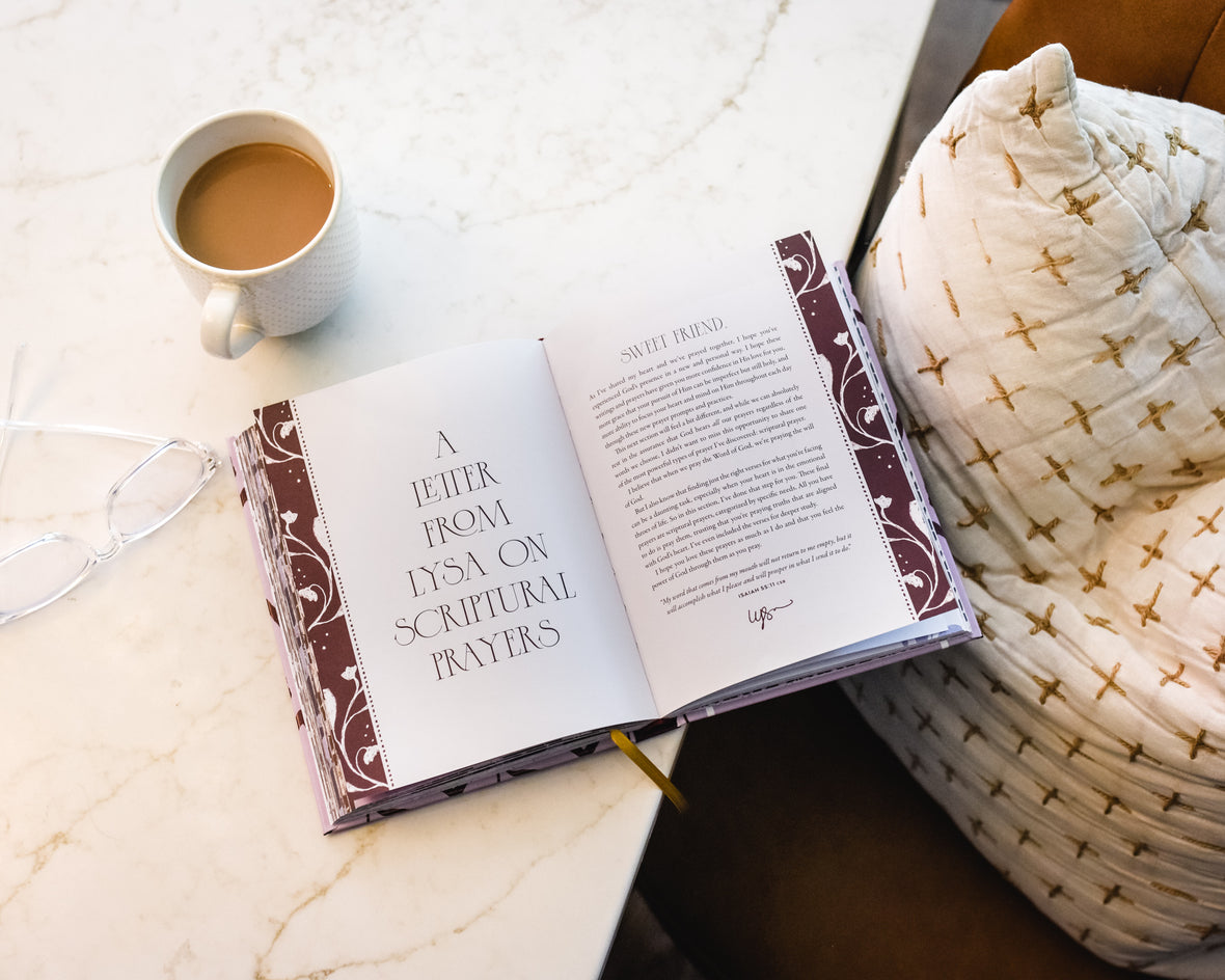 Come Close to Jesus: What to Pray When You Need the Lord to Still Your Thoughts, Calm Your Heart, and Guide Your Way (50 Devotional Prayers)