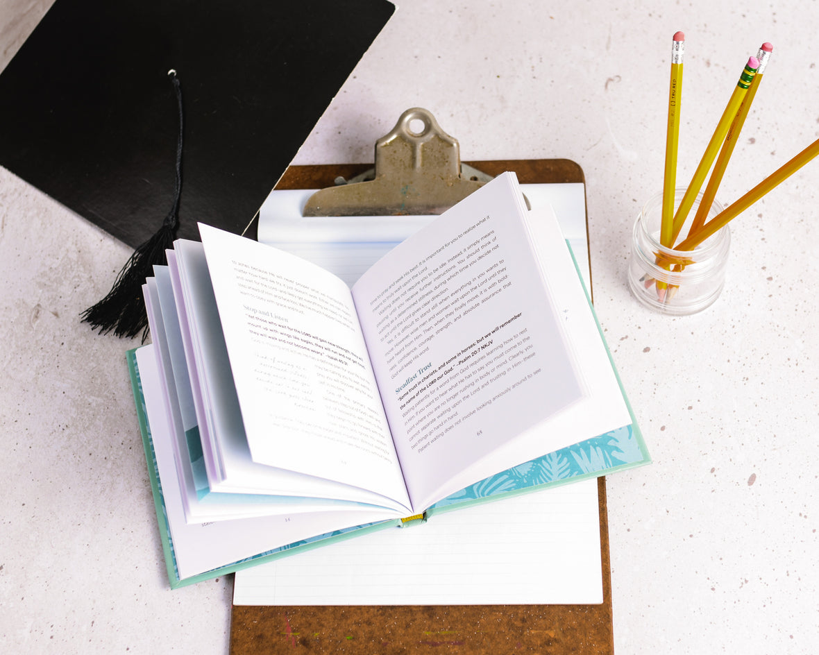 Life Principles for the Graduate: Nine Truths for Living God's Way – The Perfect Christian Graduation Gifts to Celebrate Your Grad