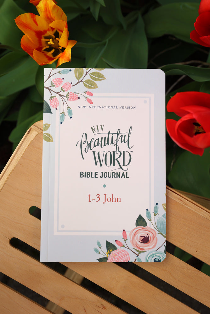 NIV, Beautiful Word Bible Journal, 1-3 John, Paperback, Comfort Print