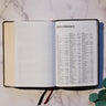 NKJV, Reference Bible, Center-Column Giant Print, Red Letter Edition, Comfort Print