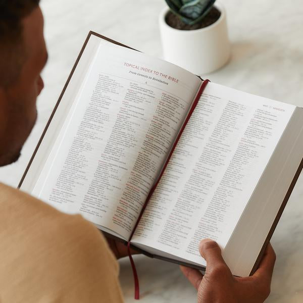 NIV, Open Bible, Red Letter Edition, Comfort Print: Complete Reference System