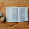 NKJV, Single-Column Wide-Margin Reference Bible, Red Letter Edition, Comfort Print-Column Wide: Holy Bible, New King James Version